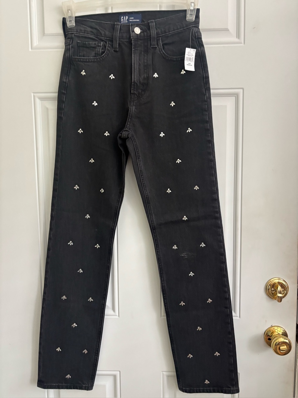 NWT GAP Black High Rise Slim Straight
Jeans w/Crystal Stud Detail, Size 2/26R
